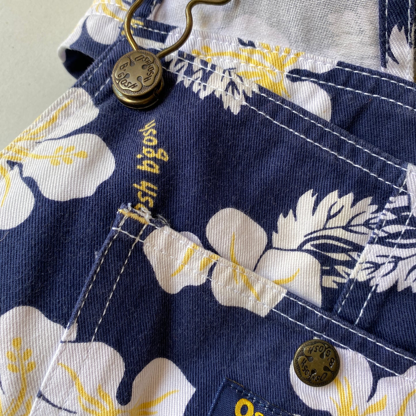 Aus - OshKosh Navy Blue Hibiscus Shortalls (7Y)