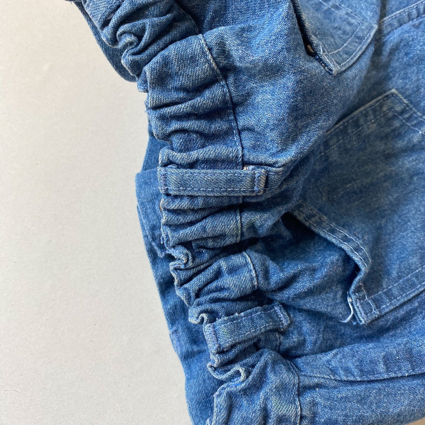 Vintage Guess Zip Cuff Denim Jeans (6Y)